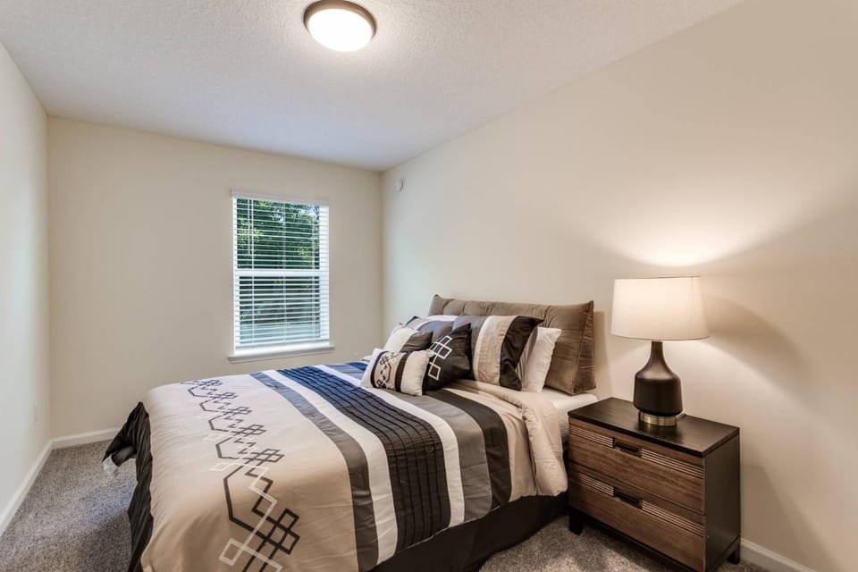 Oak Street #13 Apartment in Florida