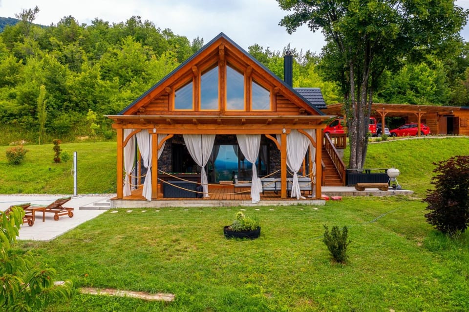 Property building, BBQ facilities