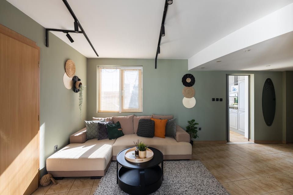 Living room, Photo of the whole room, Seating area