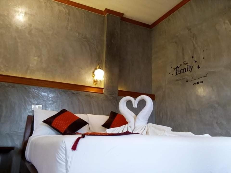 Safina Pool Villa Koh Lanta Apartment in Krabi Changwat