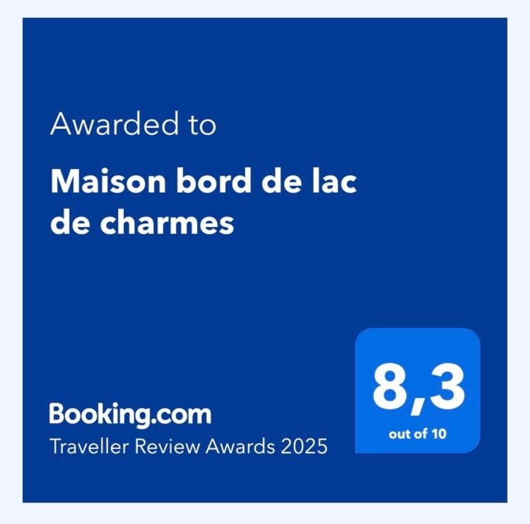 Maison bord de lac de charmes House in Vosges