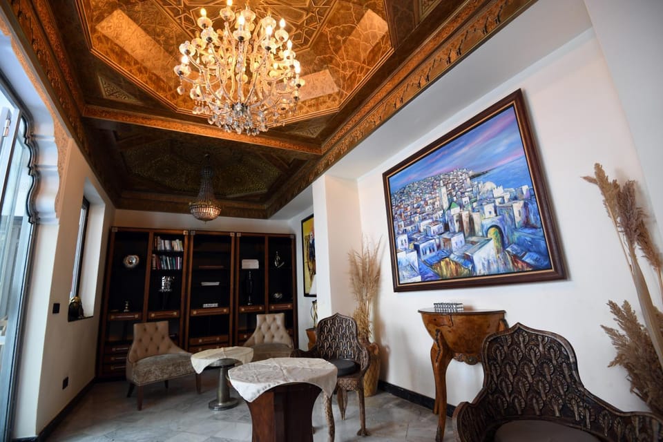 Living room, Decorative detail, Seating area