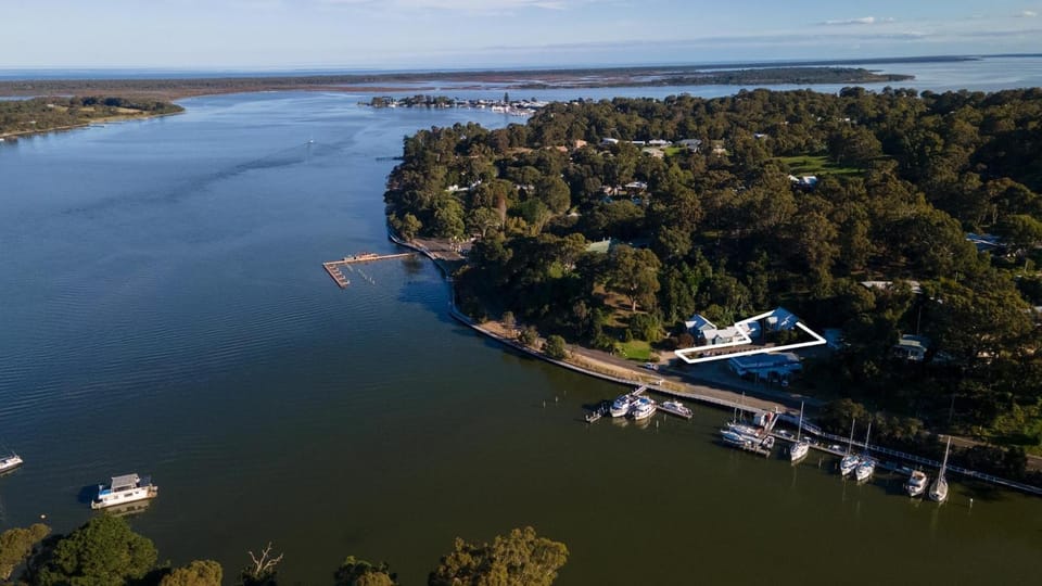 Bliss by the Bay House in Metung