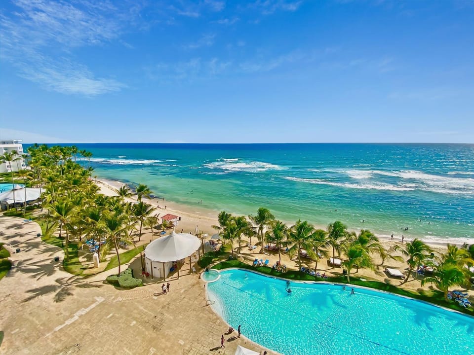View (from property/room), Other, Beach, Swimming pool