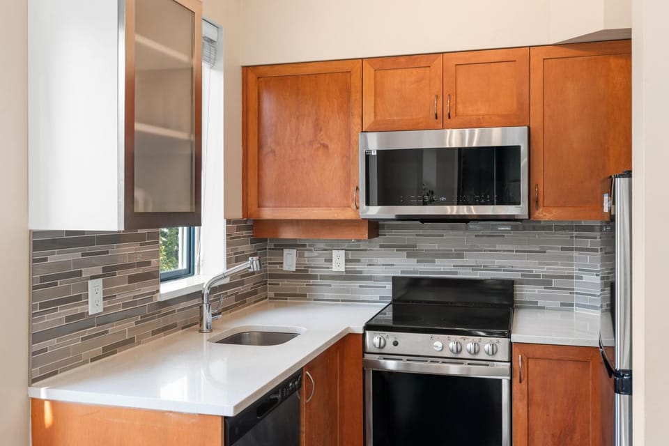 Alpenglow Lodge Two Bedroom Apartment by MVA House in Whistler