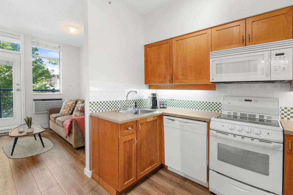 Alpenglow Lodge Junior One Bedroom by MVA House in Whistler