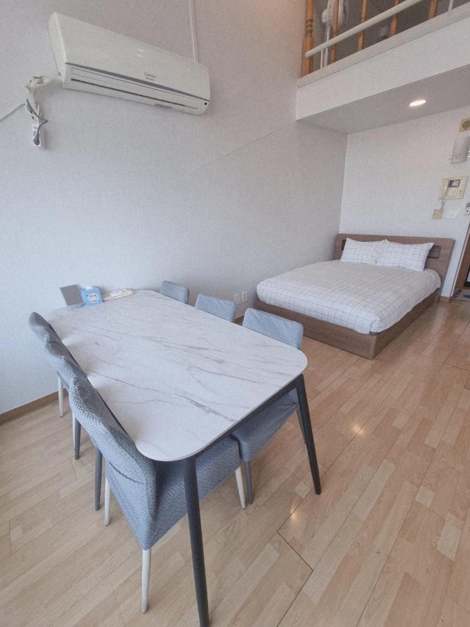 Hongdae Residence - Hongik Uni station Exit #1 Apartment in Seoul