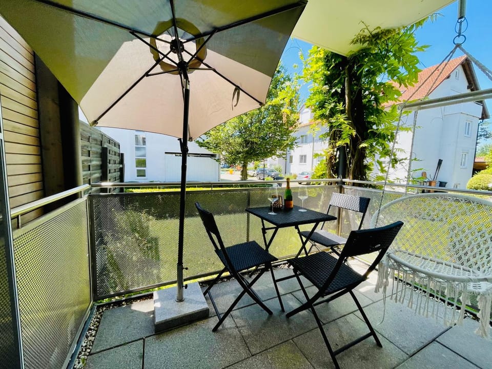 Ferien-Apartment Silberweide - mit priv Strandzugang Apartment in Friedrichshafen