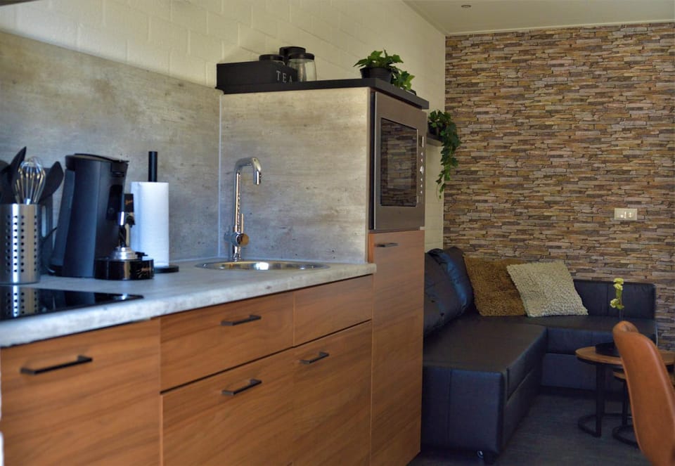 Coffee/tea facilities, Kitchen or kitchenette