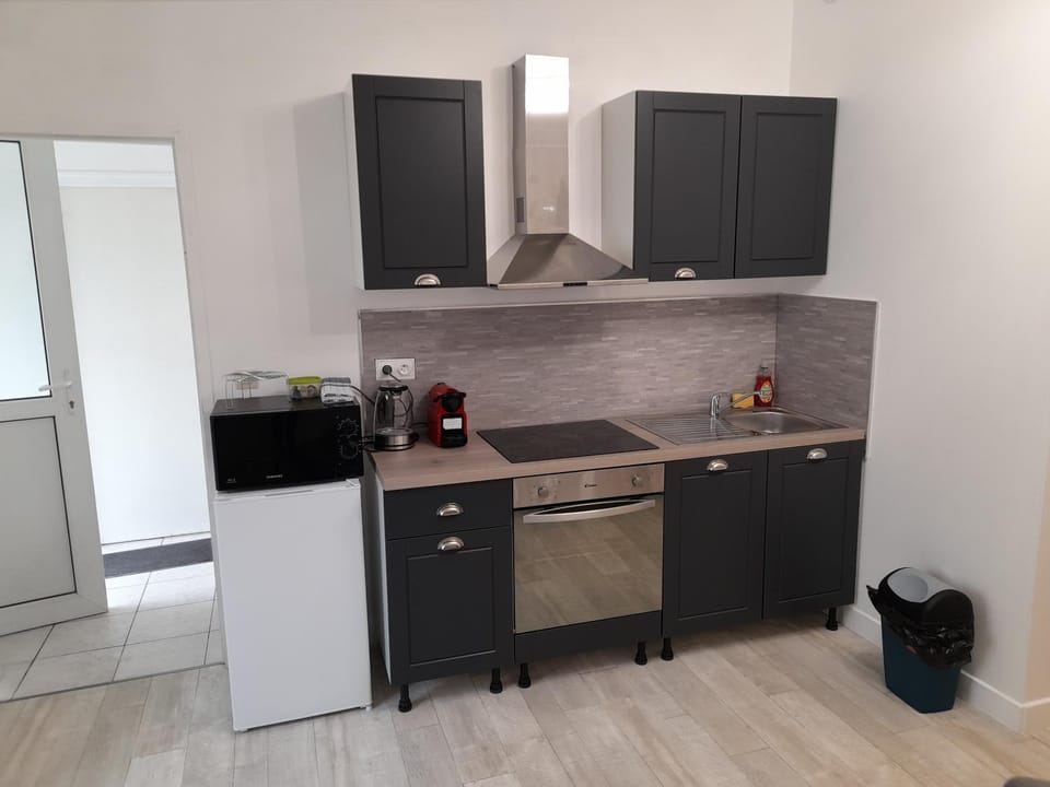 LE WANDA JAUNE Apartment in Reims