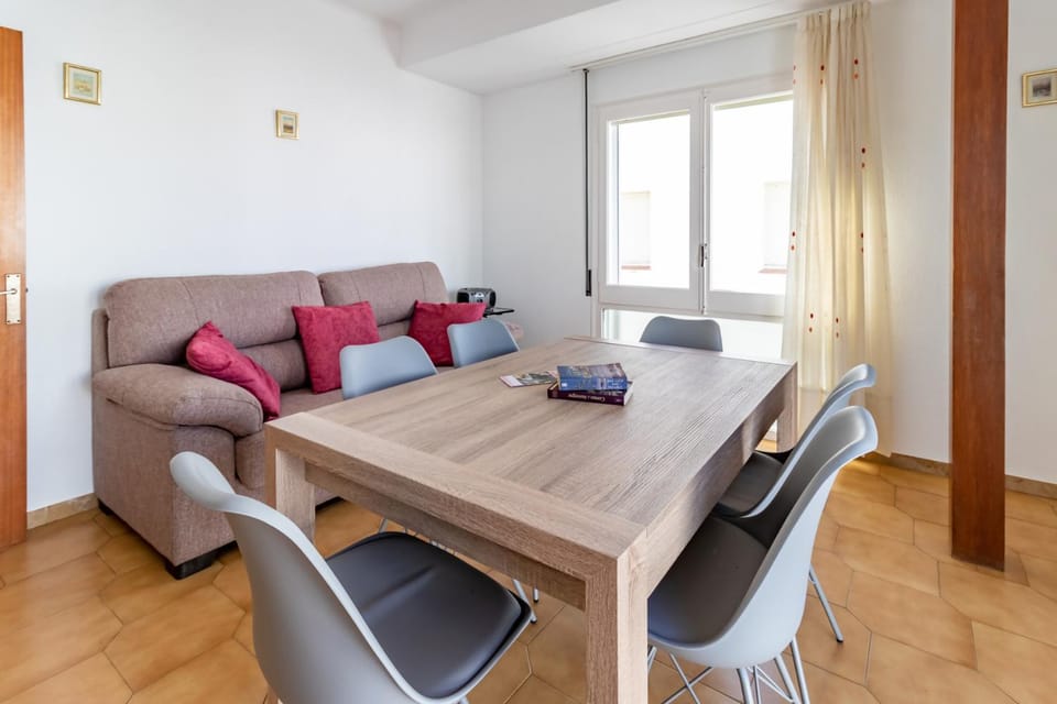Port Llançà 35 - Apartamento céntrico en puerto Apartment in Alt Empordà