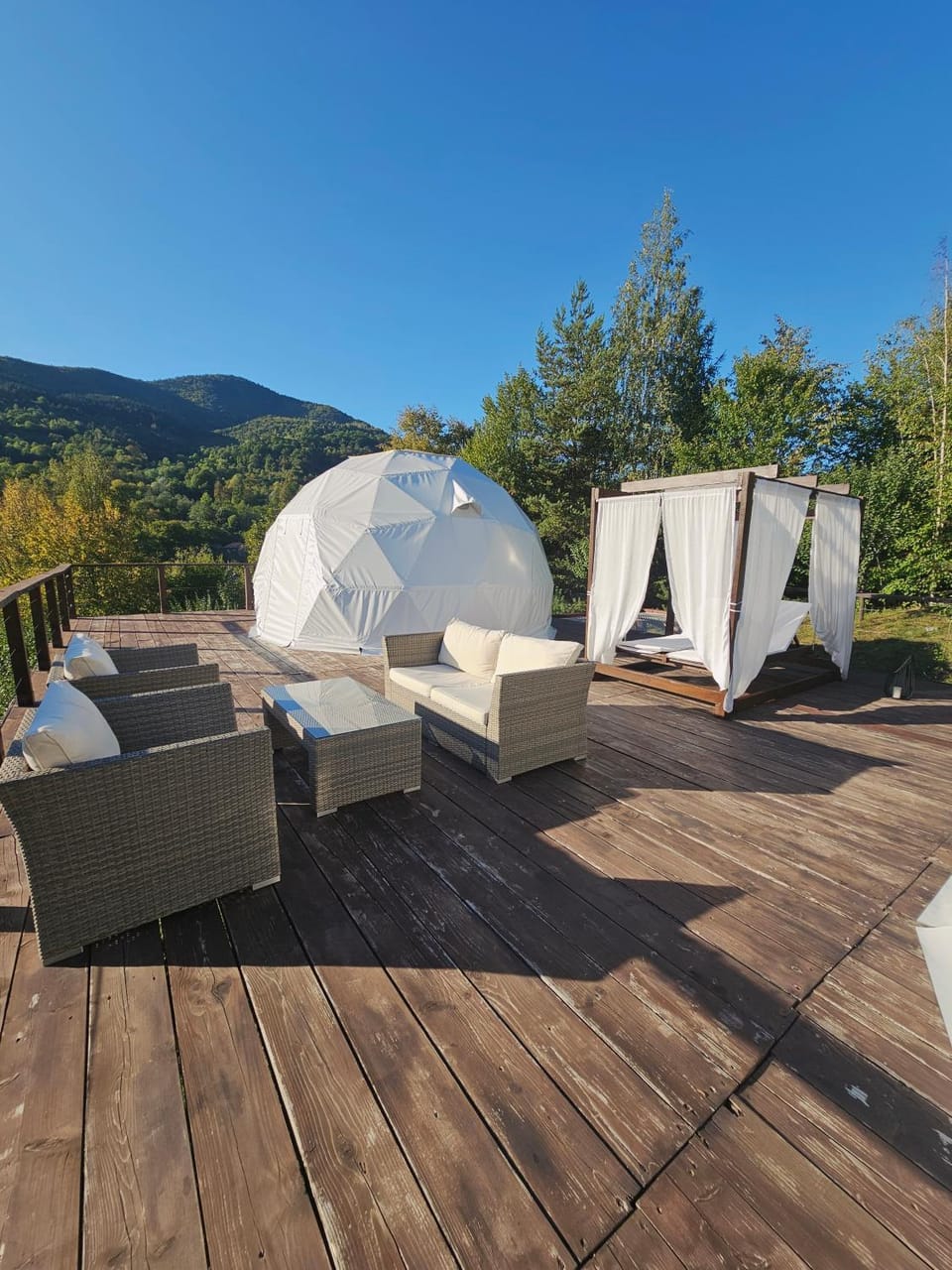 The Grand Prestige Igloo Luxury tent in Prahova, Romania