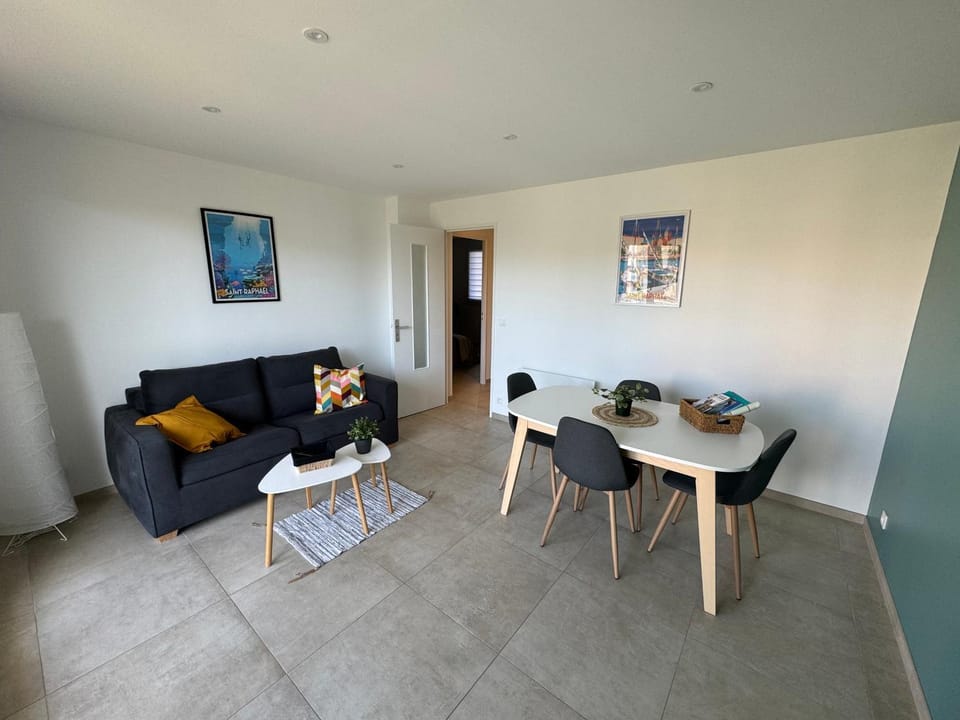 Chez Julie Apartment in Saint-Raphael