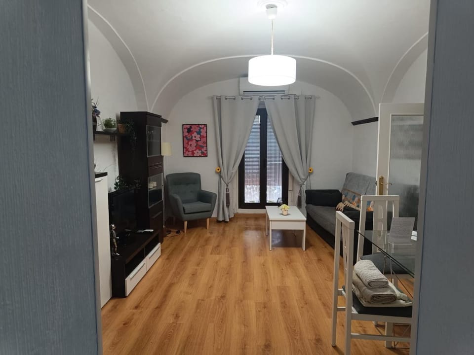 Communal lounge/ TV room, TV and multimedia, Living room