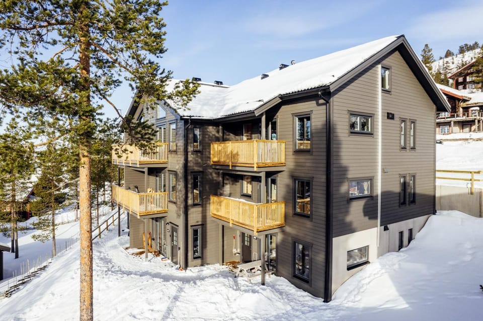 Helt nybyggd lägenhet i Dähliebyn, Idre Fjäll Apartment in Innlandet