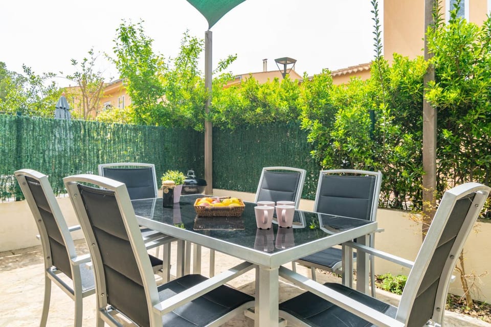 Patio, BBQ facilities, Other