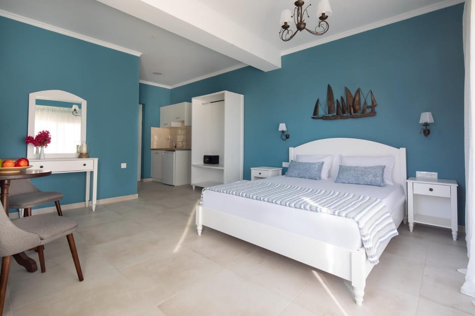 Bed, Photo of the whole room