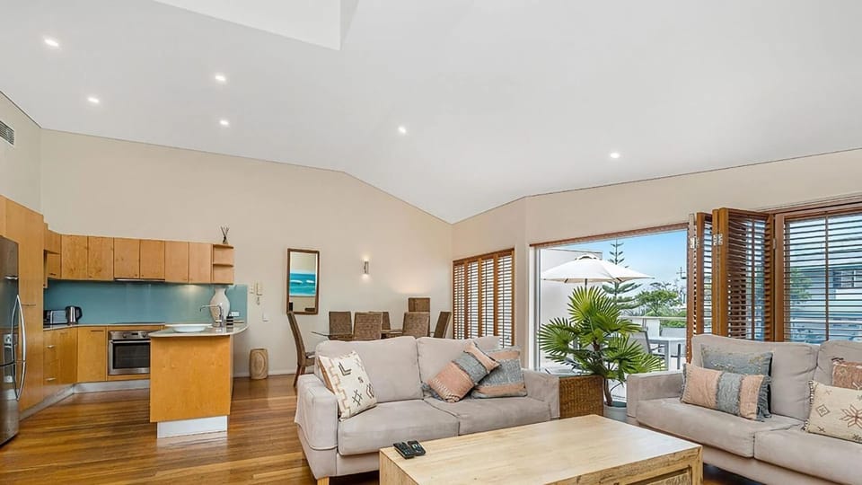 Pipi's On The Beach 1 - 2 Fletcher Street Apartment in Byron Bay