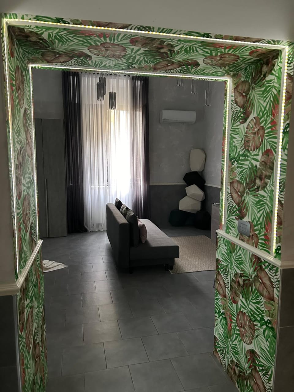 Photo of the whole room