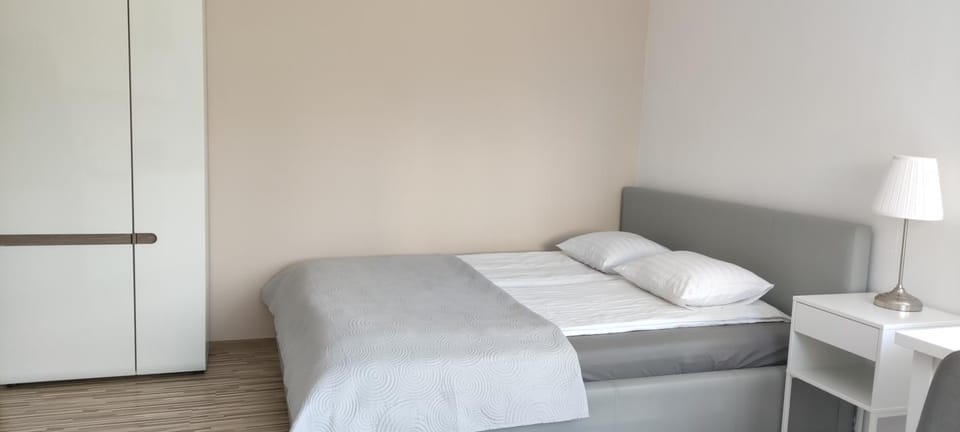 Apartamenty Pod Lasem Apartment in Lower Silesian Voivodeship