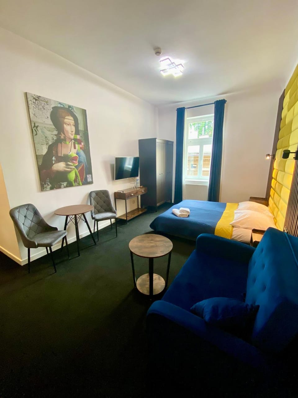 Living room, Seating area