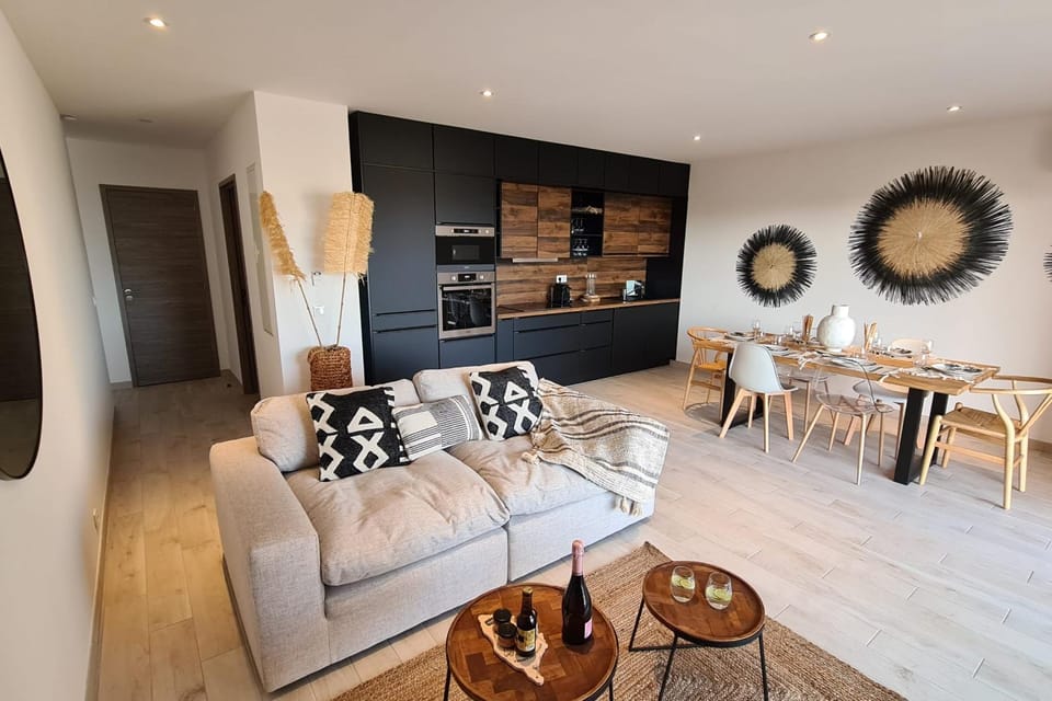 Luxurious Duplex With Pool Garden Balcony House in Zonza