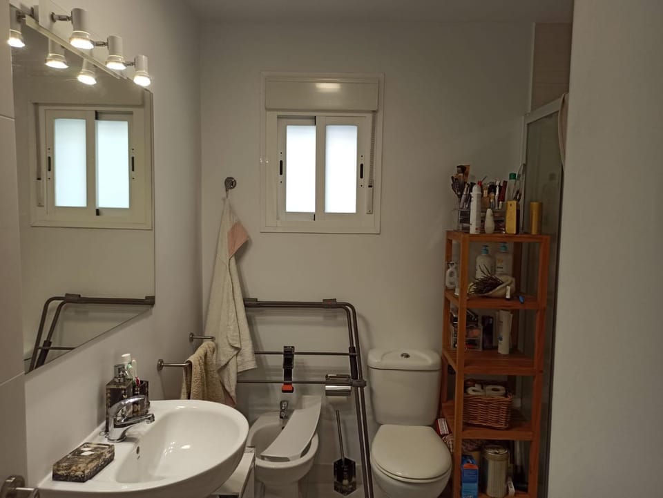 Free parking Suite Triana Two Bedrooms Apartment in Seville