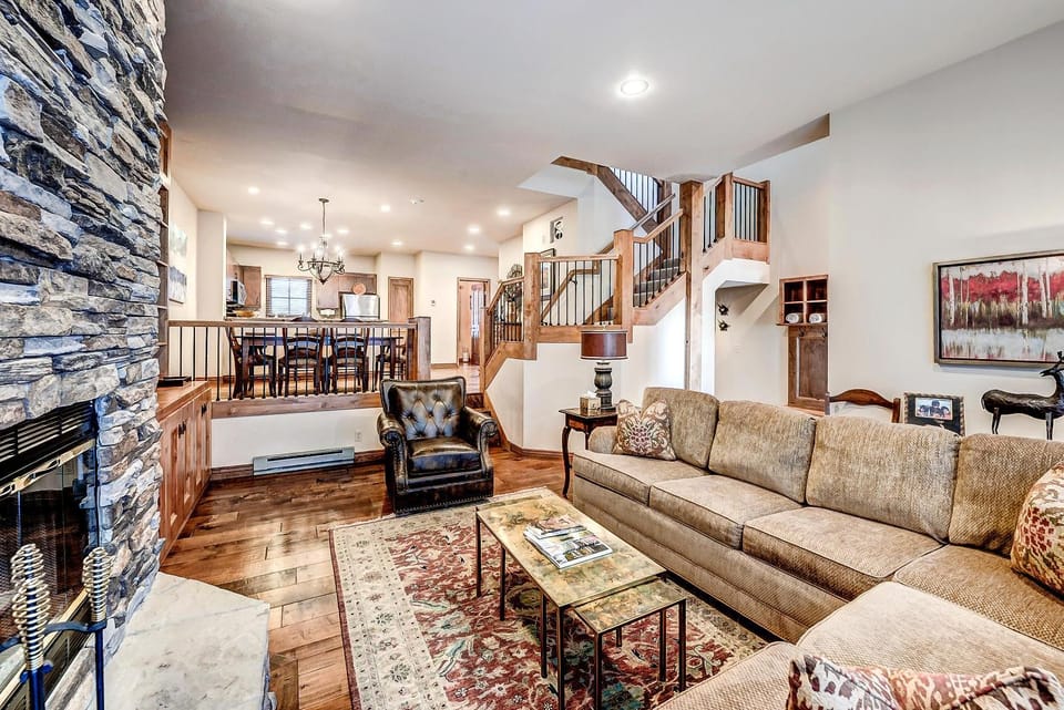 22 Highlands Townhomes House in Beaver Creek
