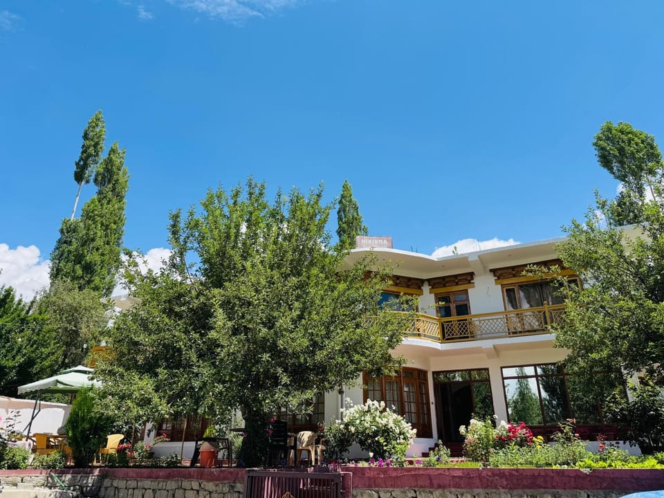 Hinjuma guest house Bed and Breakfast in India