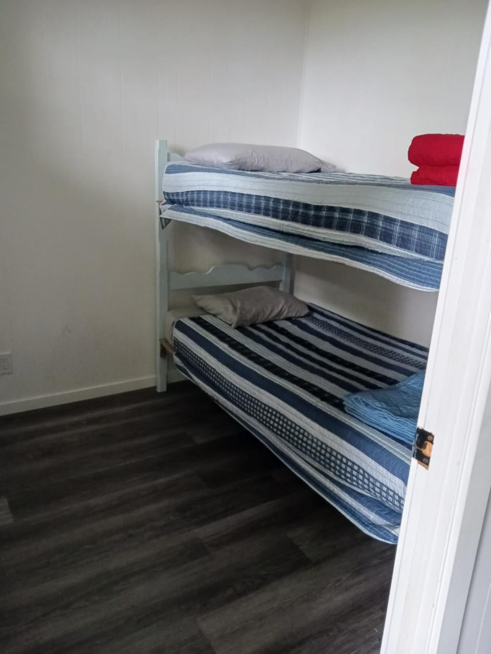 Bedroom, bunk bed