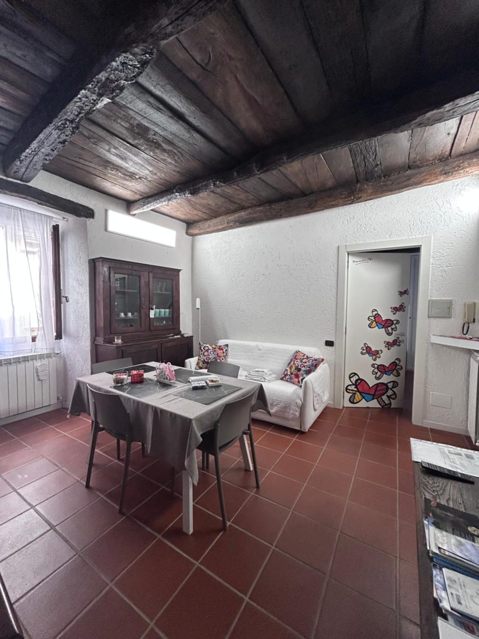 Living room, Dining area