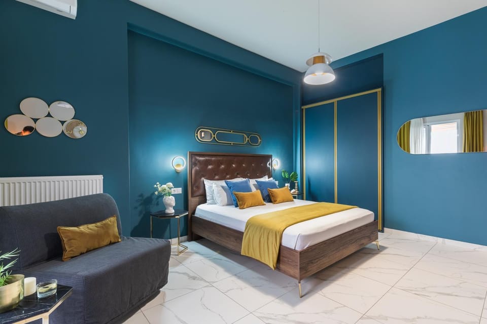 Photo of the whole room, Bedroom