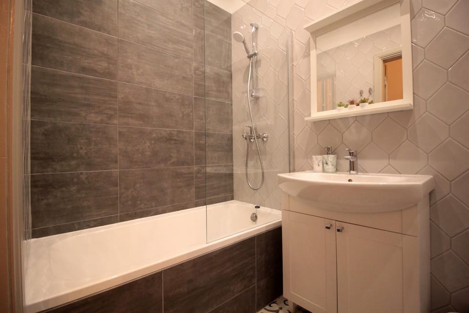 Shower, Bathroom, Bath