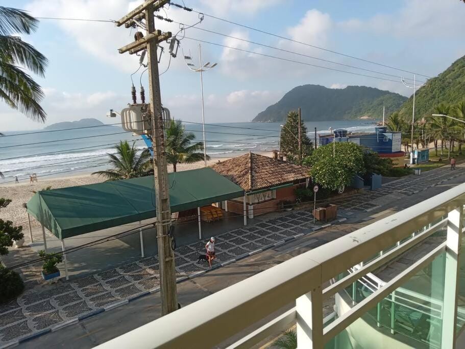 Pé na Areia do Tombo Apartment in State of São Paulo