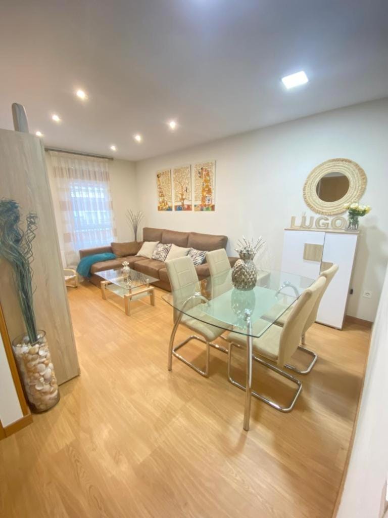 APTO CÉNTRICO ARENAL FAMILY, PARKING GRATIS Apartment in Lugo