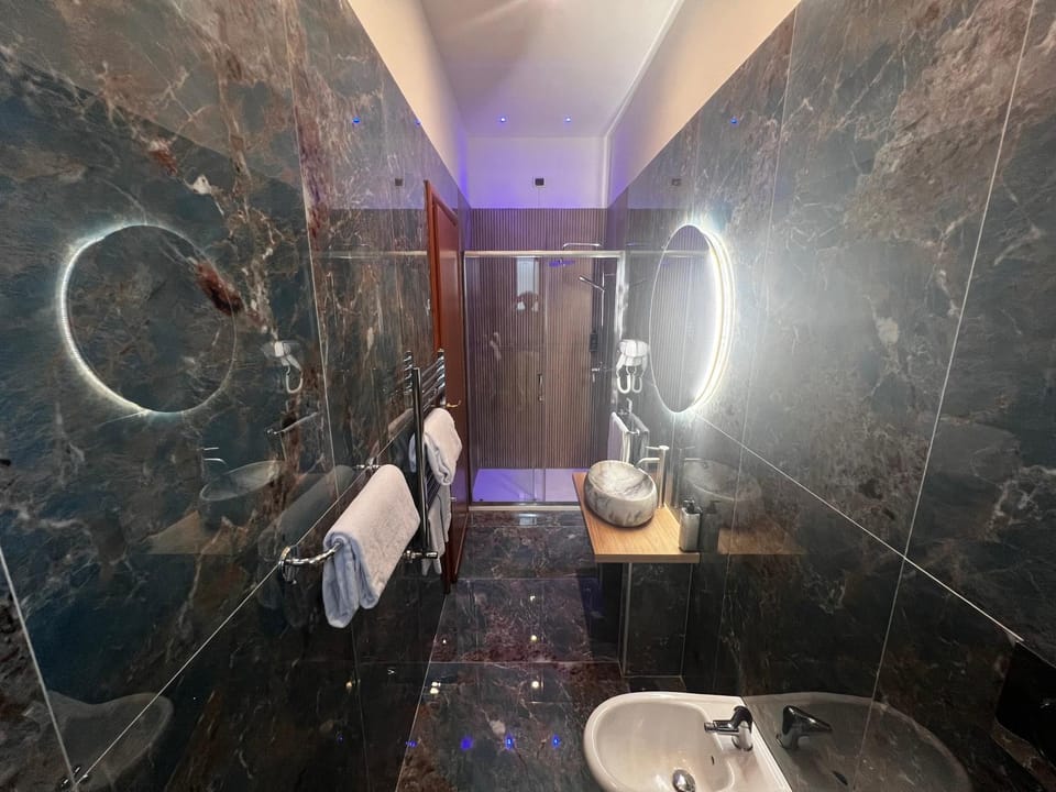 Hotel Kursaal Hotel in Naples