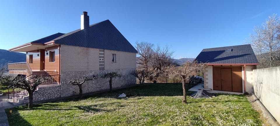 Property building, Garden