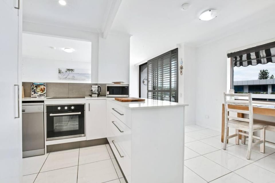Kitchen or kitchenette, dishwasher, minibar, pet friendly, stove