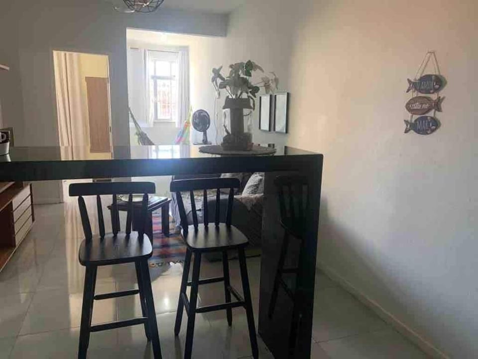 2 qtos, 1 suite, centro da cidade e perto de tudo. Apartment in Cabo Frio