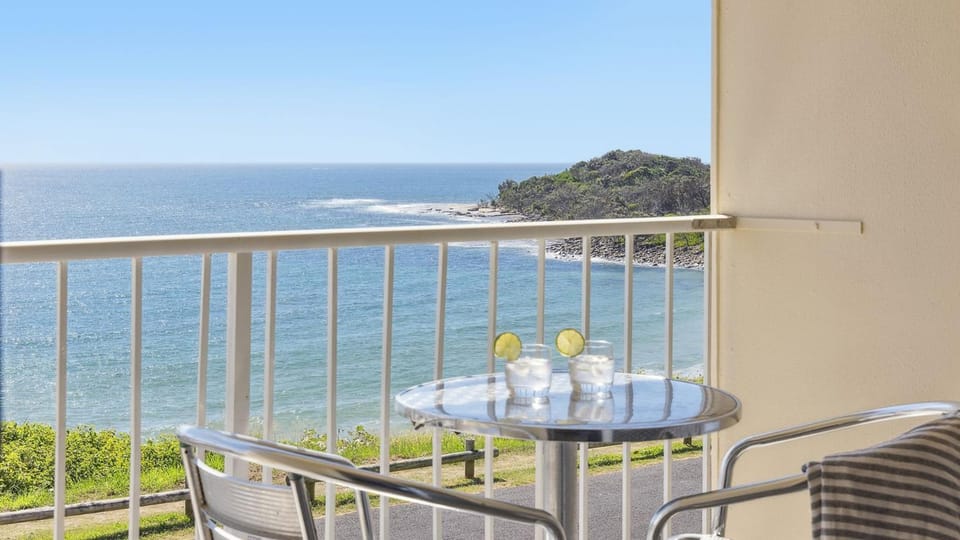 Day, View (from property/room), Balcony/Terrace, Seating area, Sea view