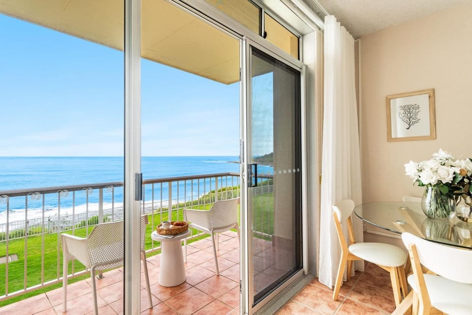 Craigmore 7 - Front-Row Ocean Views in Yamba - Holiday Yamba Apartment in Yamba