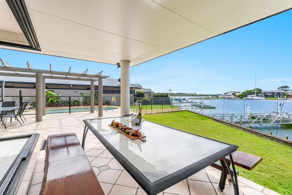 Property building, Patio, Day, View (from property/room), Dining area, River view