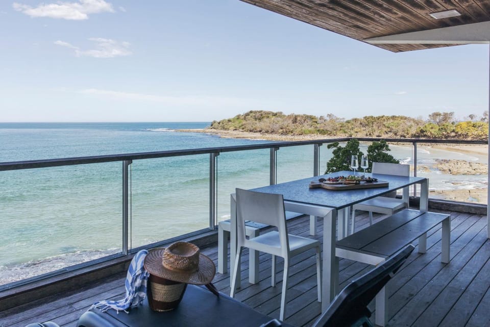 Day, Natural landscape, View (from property/room), Balcony/Terrace, Seating area, Beach, Sea view