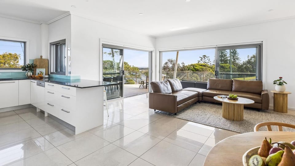 Balcony/Terrace, Kitchen or kitchenette, Living room, Seating area