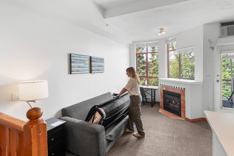 Alpenglow Lodge Family & Work Retreat by MVA Apartment in Whistler