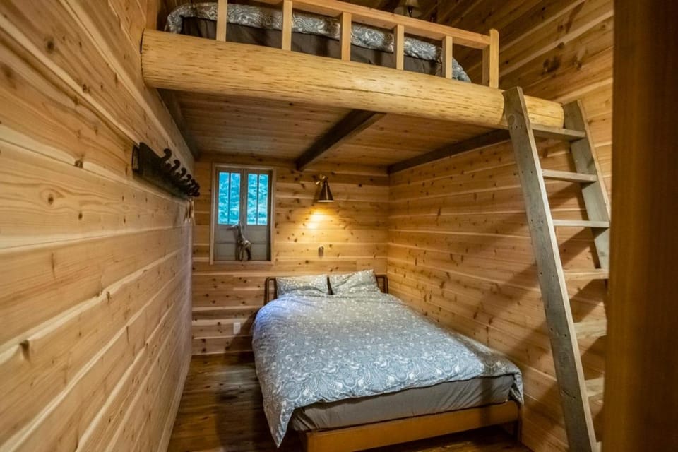 First Class Backpackers Inn DAISEN - FBI DAISEN Campground/ 
RV Resort in Japan