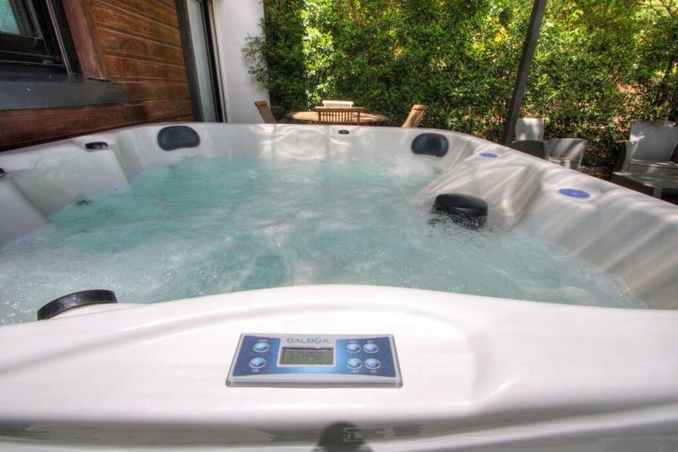 Le Grand Bleu - Jacuzzi - apt la Saline les Bains Apartment in Saint-Paul