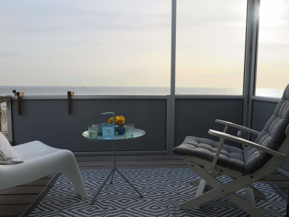 Property building, Balcony/Terrace