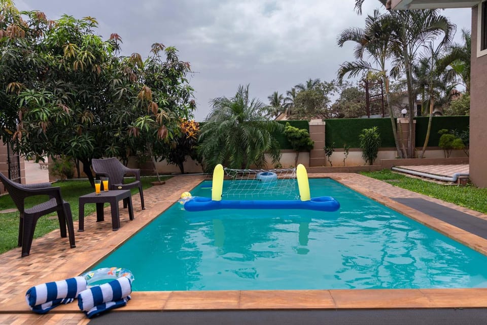 Swimming pool, Swimming pool