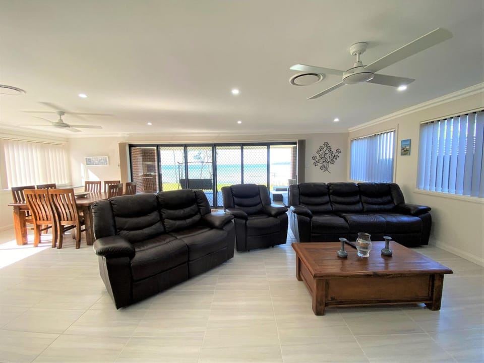 Pardesa A Little Piece Of Paradise - Belle Escapes Jervis Bay House in Saint Georges Basin